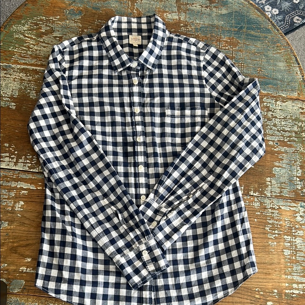 J. Crew Women’s Lightweight Blue & White Checkered Button down Shirt Size M - Picture 4 of 6